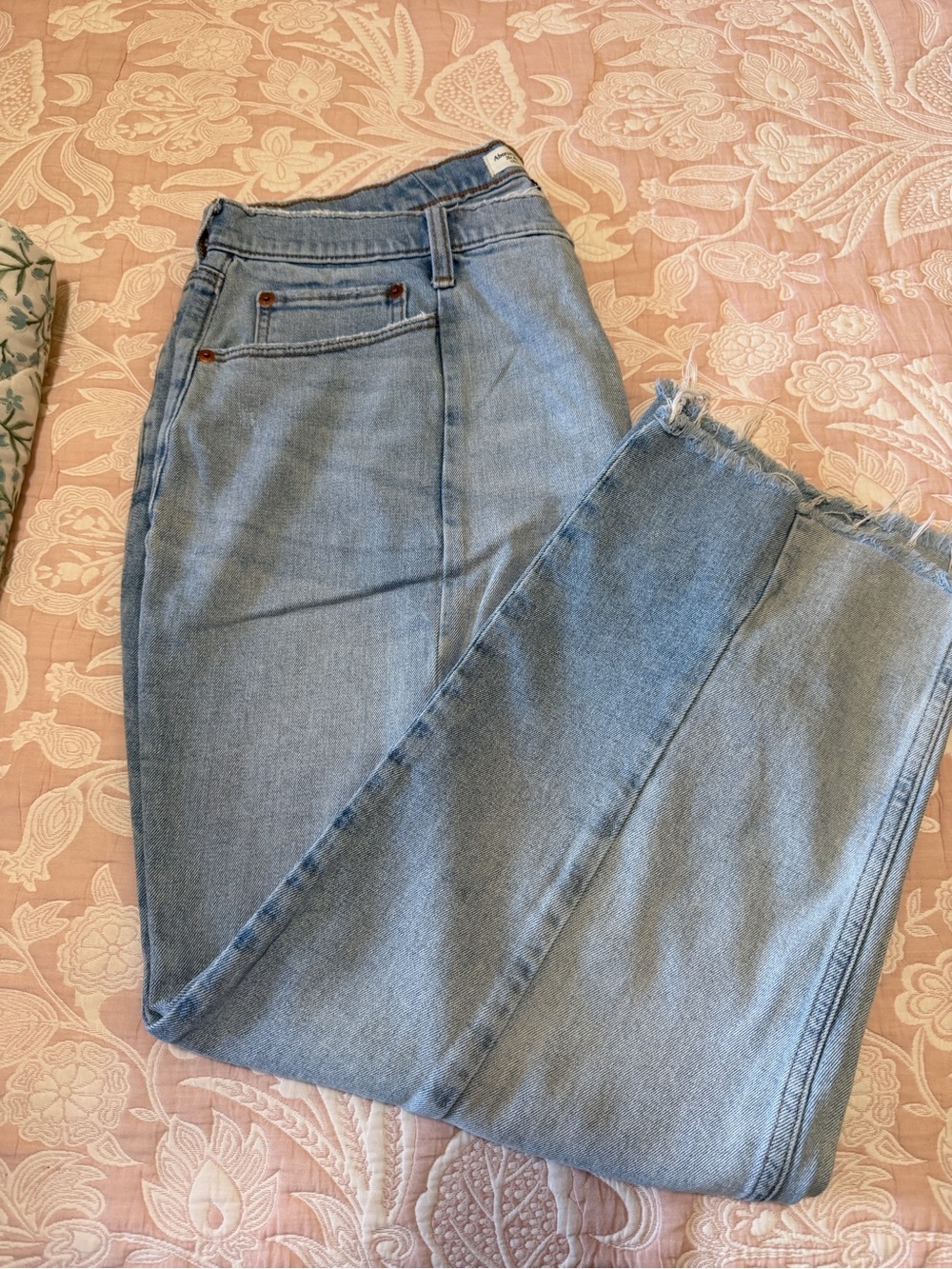 Abercrombie & Fitch Two Toned Light Wash Straight Leg Jeans